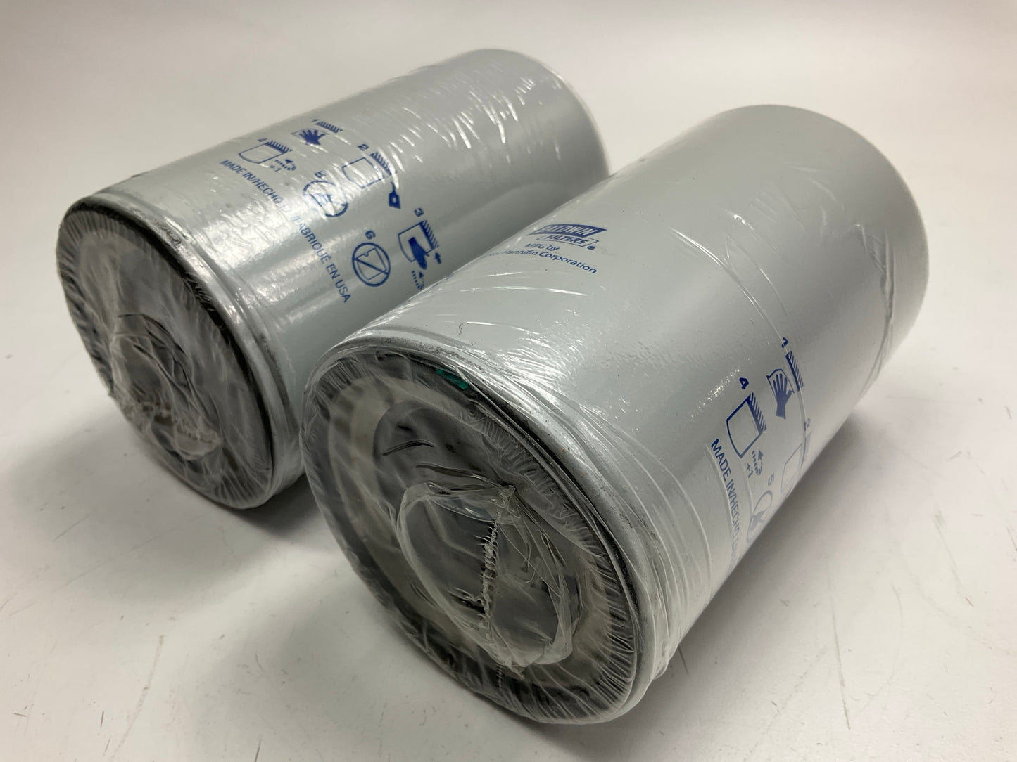 (2) Carquest 84233 Oil Filter Replaces Wix 57233, Donaldson P502465, B7350