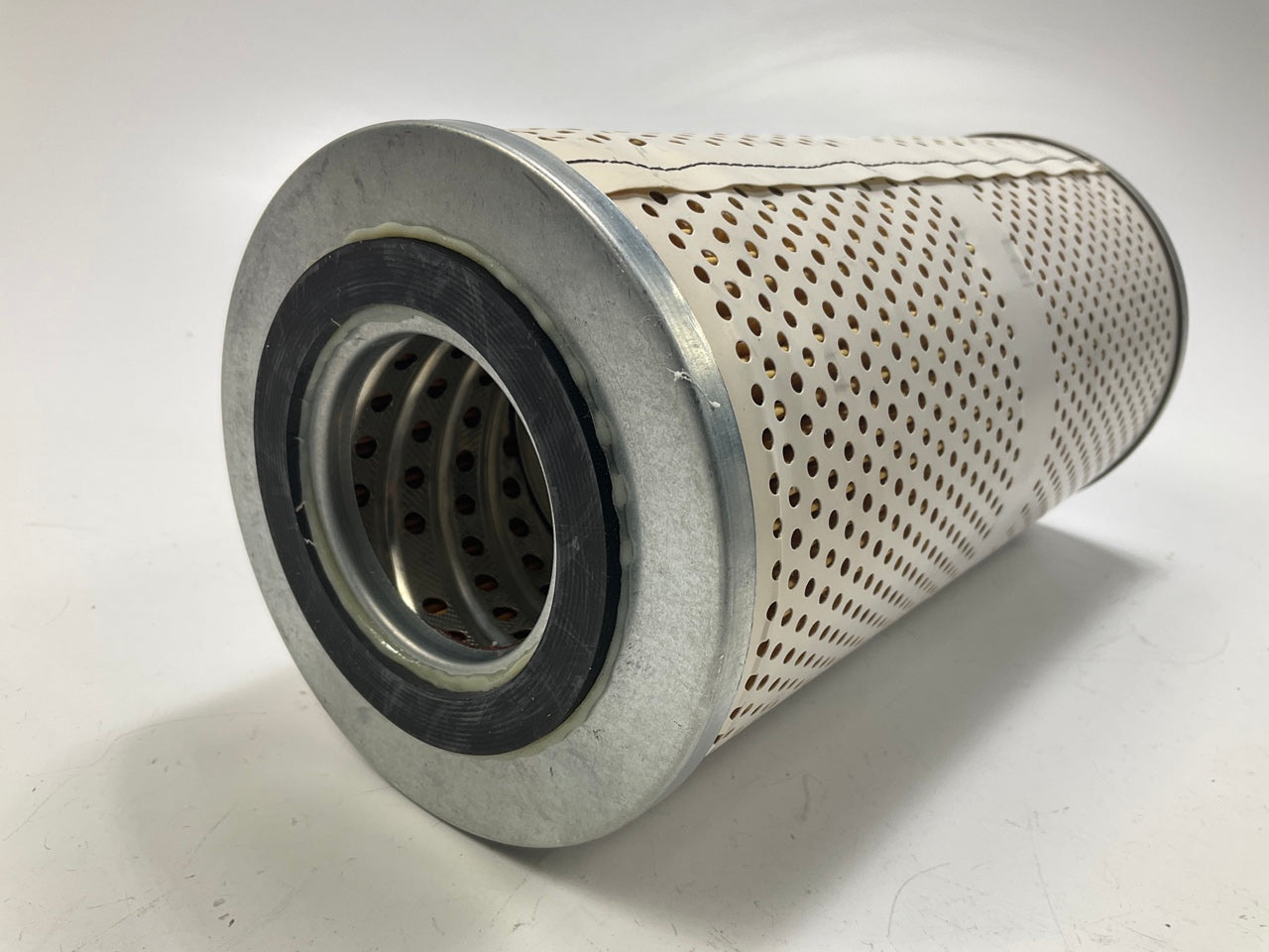 Carquest 84609 Engine Oil Filter Replaces 57609 4031840025 LP2235 P294 LF3327