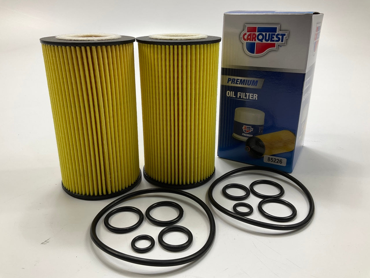 (2) Carquest 85226 Engine Oil Filter
