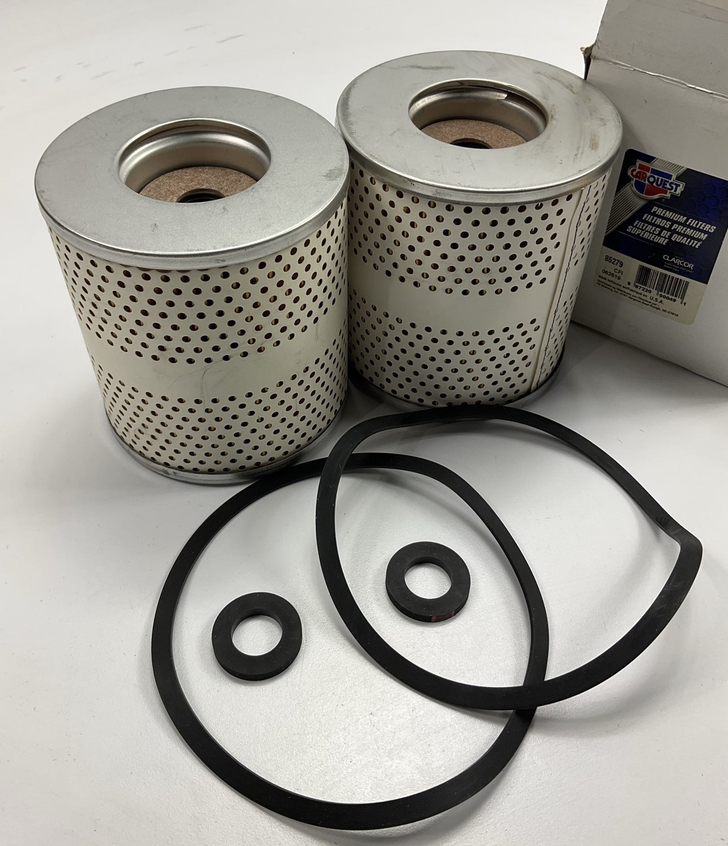 (2) Carquest 85279 Oil Filter Replaces Wix 51279, Ford B8QH-6714-A