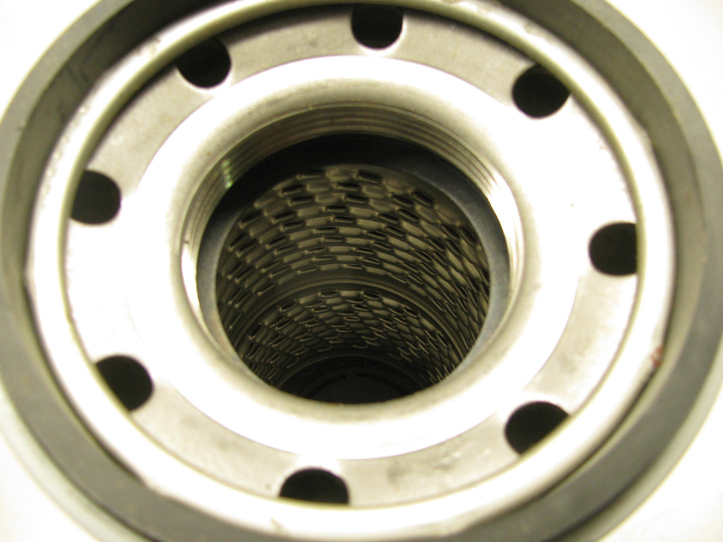 (2) Carquest 85748 Engine Oil Filter