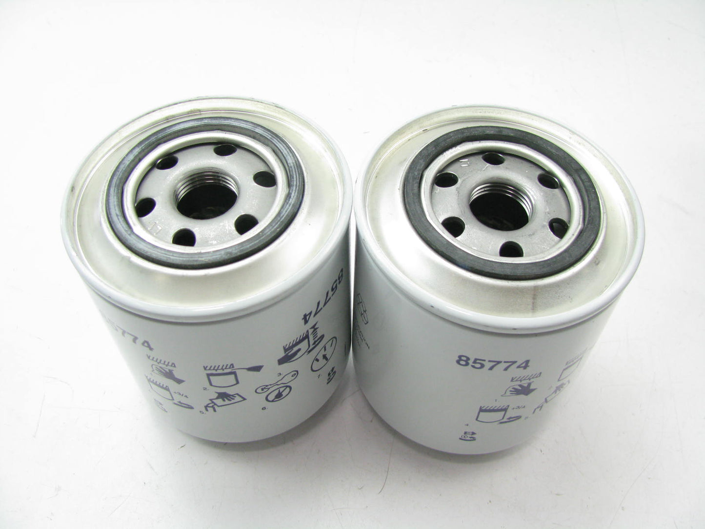 (2) Carquest 85774 Oil Filter Replaces 51462 L40106 LFP950 LF415 LF4054 P558250