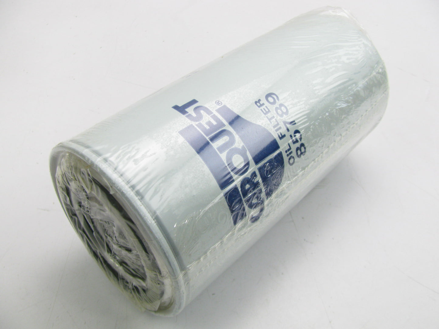 Carquest 85789 Engine Oil Filter Replaces 51789, 3127838M1,BT261, 15208C8600