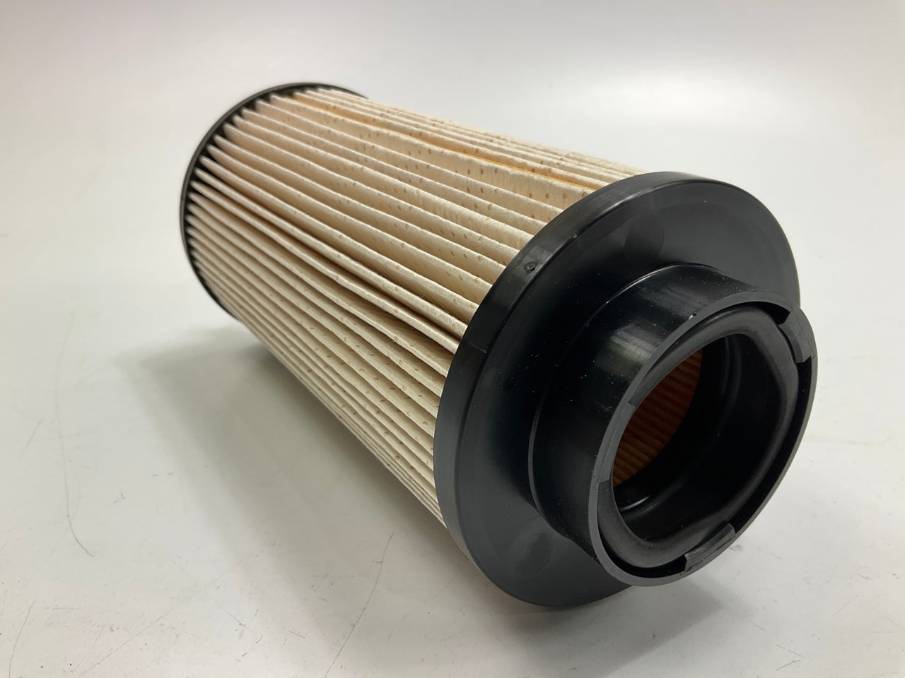 Carquest 86628 Fuel Filter Replaces C9559 33628 TP1390 BK6671 FF5405 P559585
