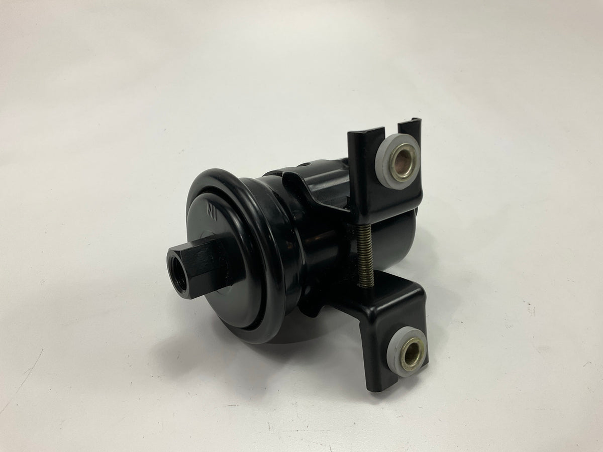 Carquest 86663 Fuel Filter For 1992-1995 Toyota Paseo, 1991-94 Tercel