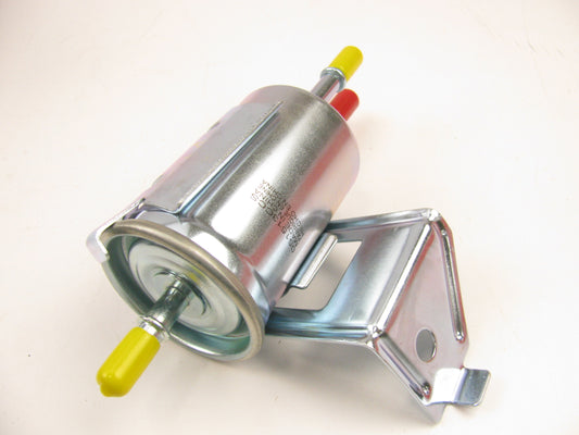 Carquest 86957 Fuel Filter For 2000-2003 Ford Ranger