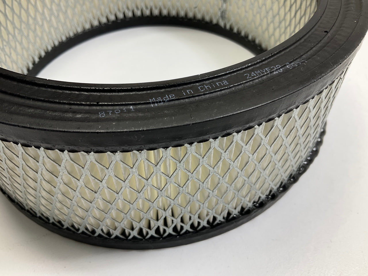 (2) Carquest 87011 Engine Air Filter