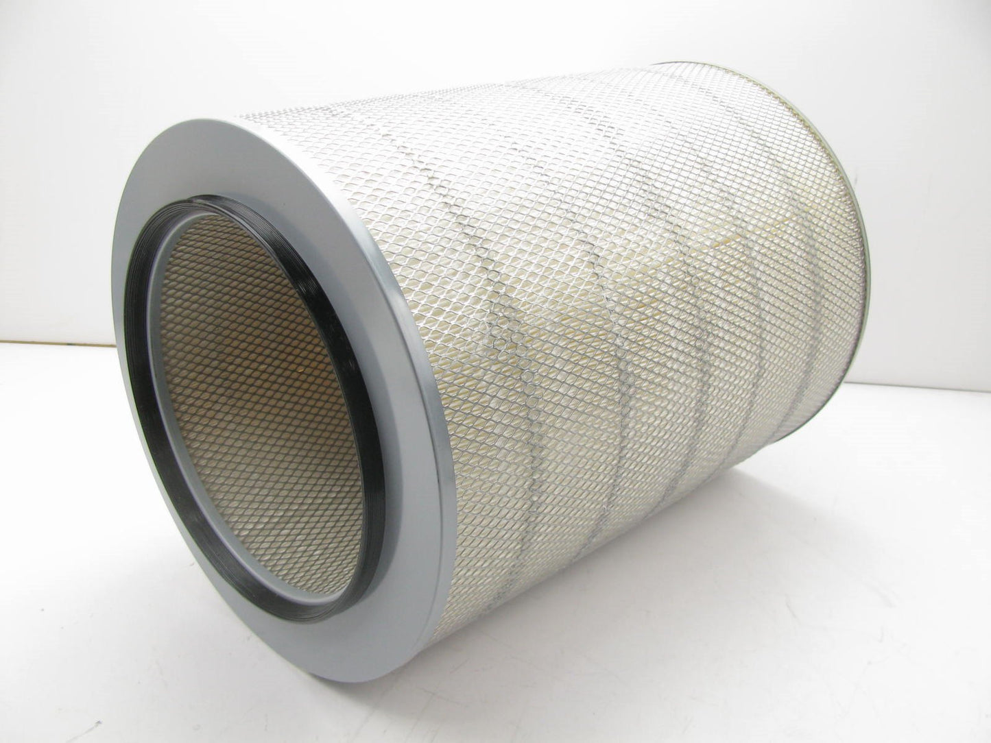 Carquest 87128 Air Filter Replaces 42128 A72201 2128 LAF9155 AF240 AF851