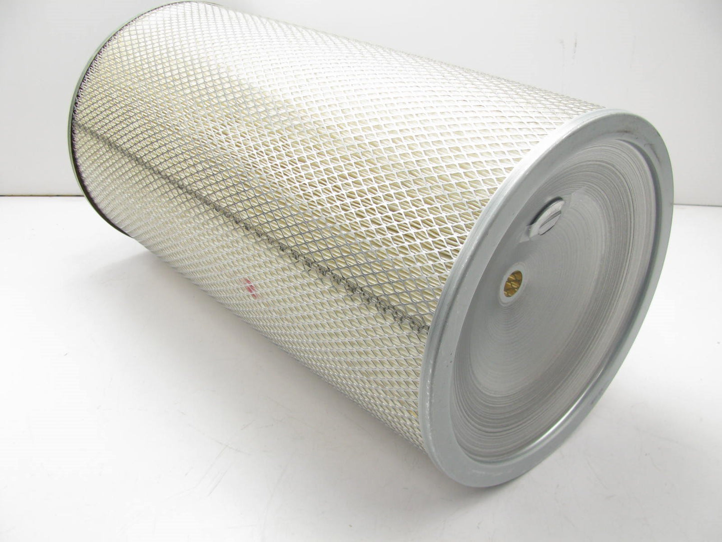 Carquest 87239 Air Filter Replaces: 42576 42239 A72921 2239 LAF1816 AF577 AF880