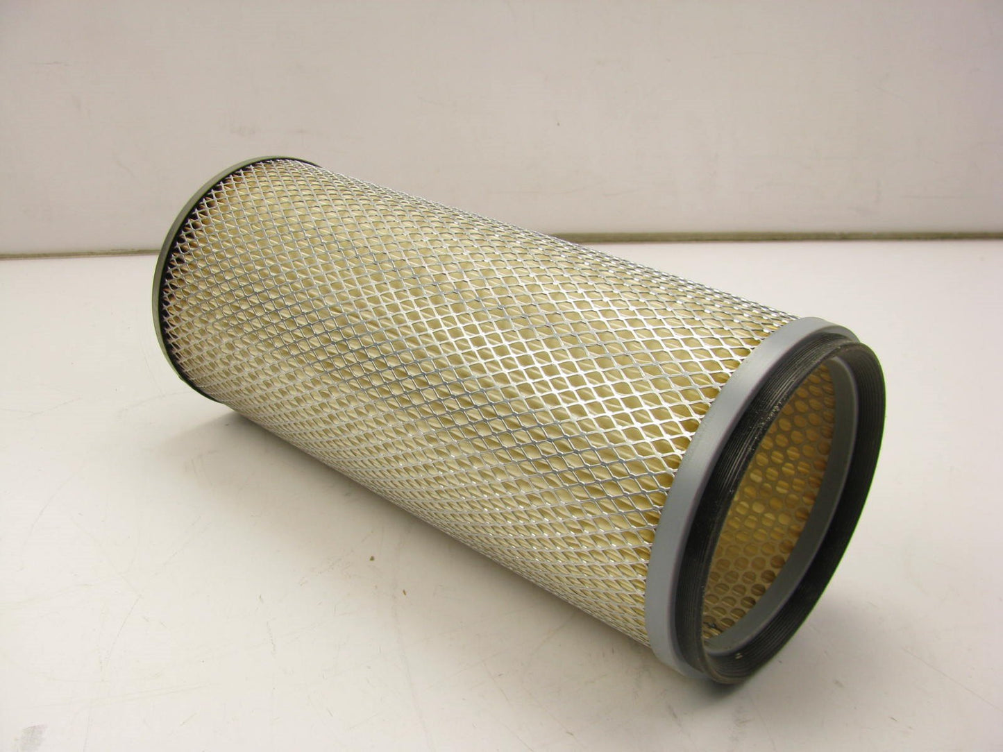 Carquest 87254 Air Filter Replaces 42254 A63229 2254 LAF7640 AF609 AF987