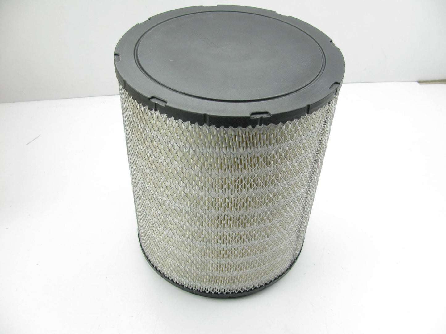 Carquest 87334 Air Filter Replaces LL1634 3I-0850 P019159 AF335M AF108 42334