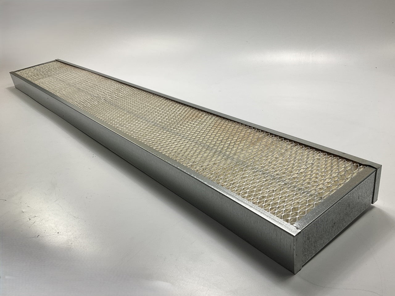 Carquest 87570 Cabin Air Filter - Replaces 42570, PA2485, 3I0098, AF3167