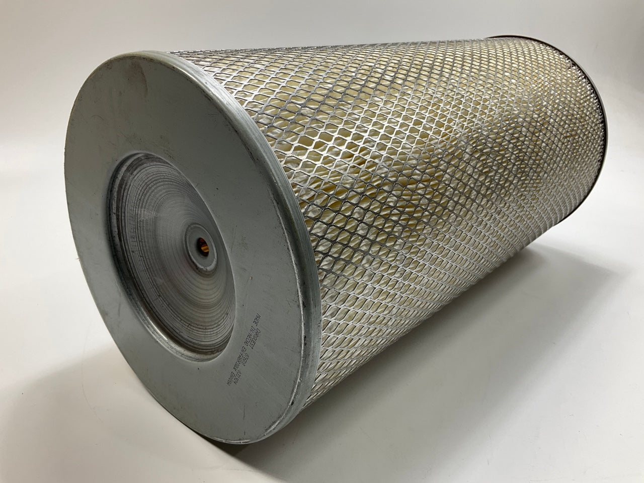 Carquest 87608 Air Filter Replaces 42608, LAF1718, LX271/2, E117L, P181137