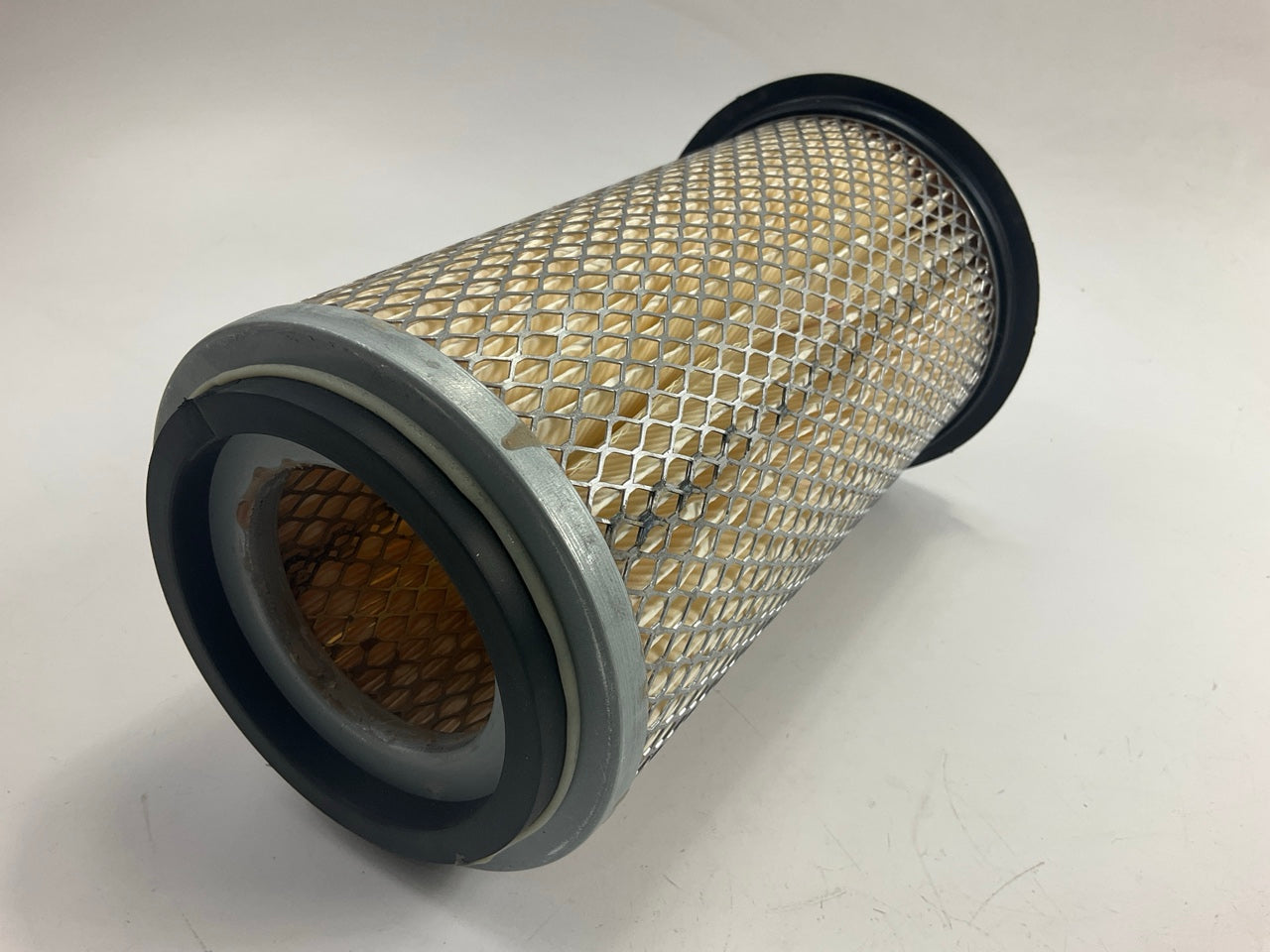 Carquest 87666 Engine Air Filter Replaces A983C 3I0261 AF518 93666 42666