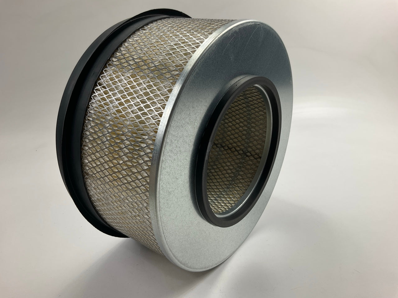 Carquest 87667 Air Filter Replaces 42667 AF2316 LAF1992 AF301 CA1502 AF1664