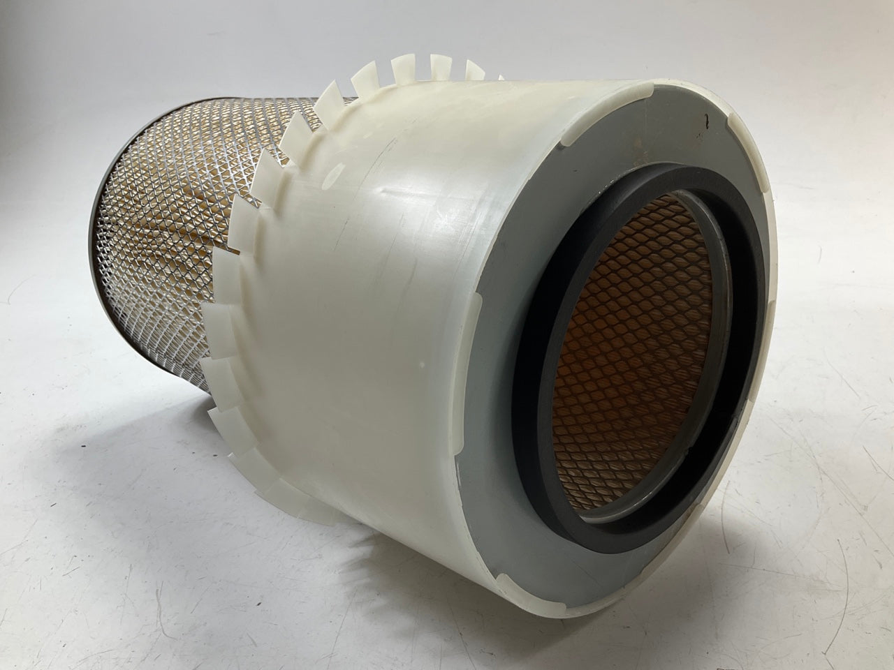 Carquest 87735 Air Filter - Replaces PA3862FN, P772587, LAF8729, 42735, 1930604