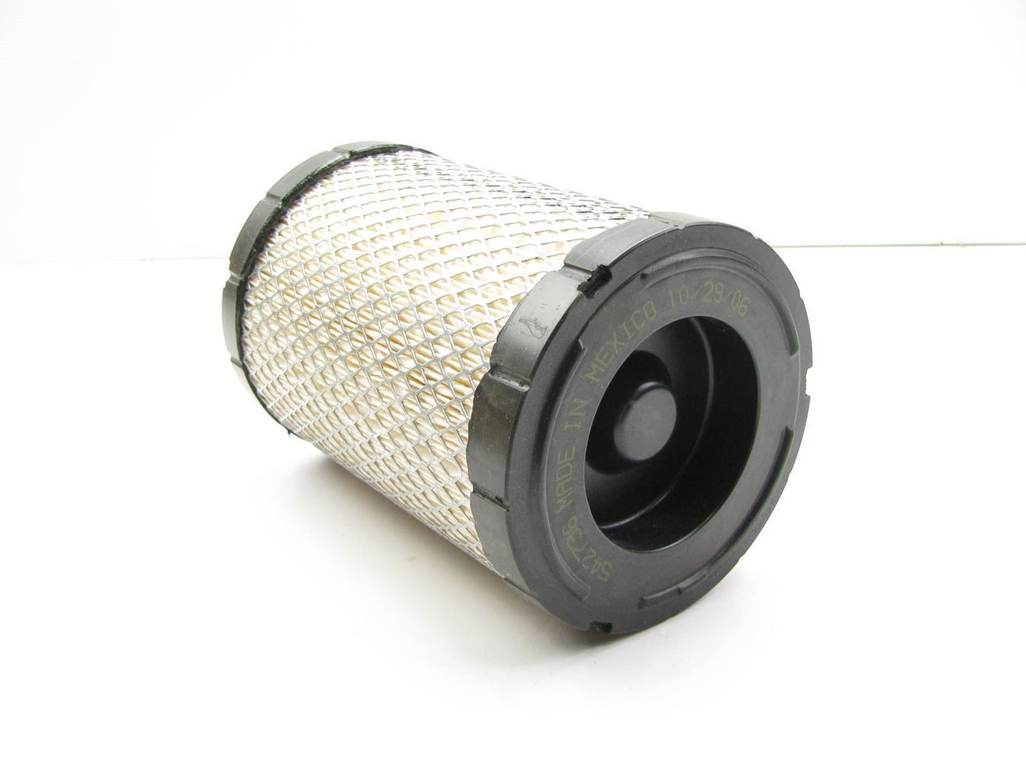 Carquest 87736 Air Filter Replaces 42736 A35648 2736 AF2975 AF1365 A2975C