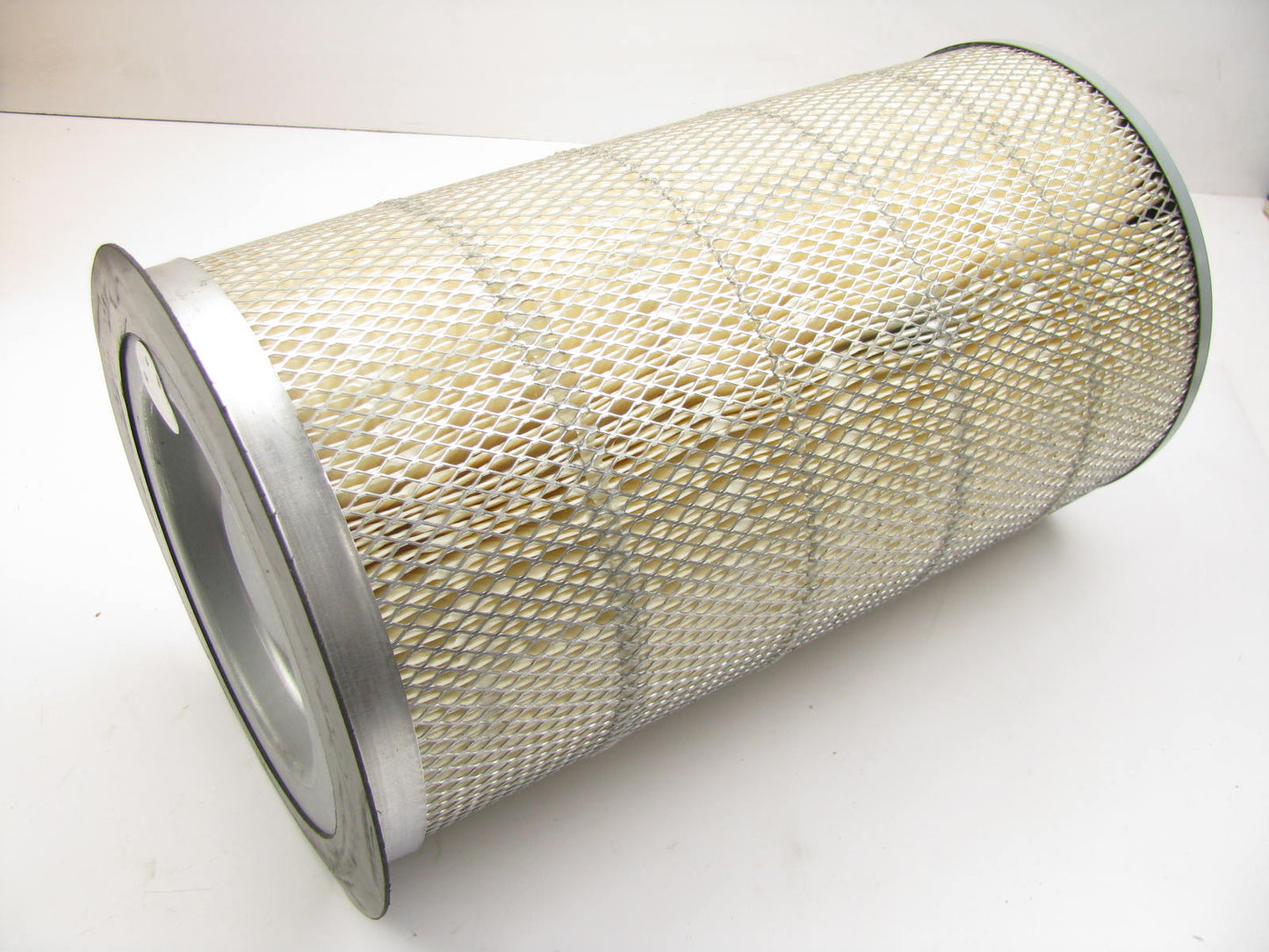 Carquest 87757 Air Filter Replaces 87757 CA2512 46690 A63143 LAF936 AF475
