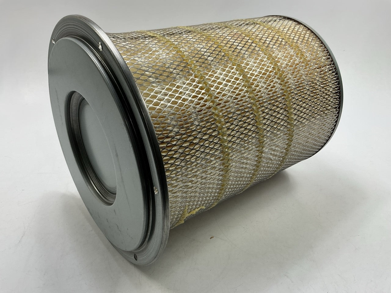 Carquest 87777 Air Filter Replaces 42777 AF3308 LAF6662 AF562 CA2554 AF958M