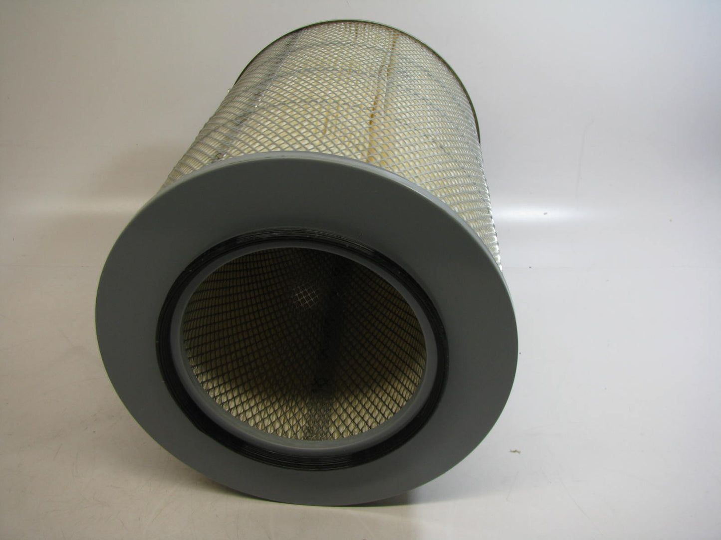 Carquest 87927 Air Filter Replaces CA563 42927 A62202 LAF9200 AF327 AF4821