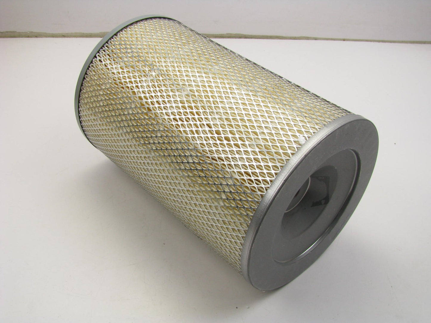 Carquest 87948 Air Filter Replaces AR43870 AT35155 AT77469 AT77470 42948 AF932