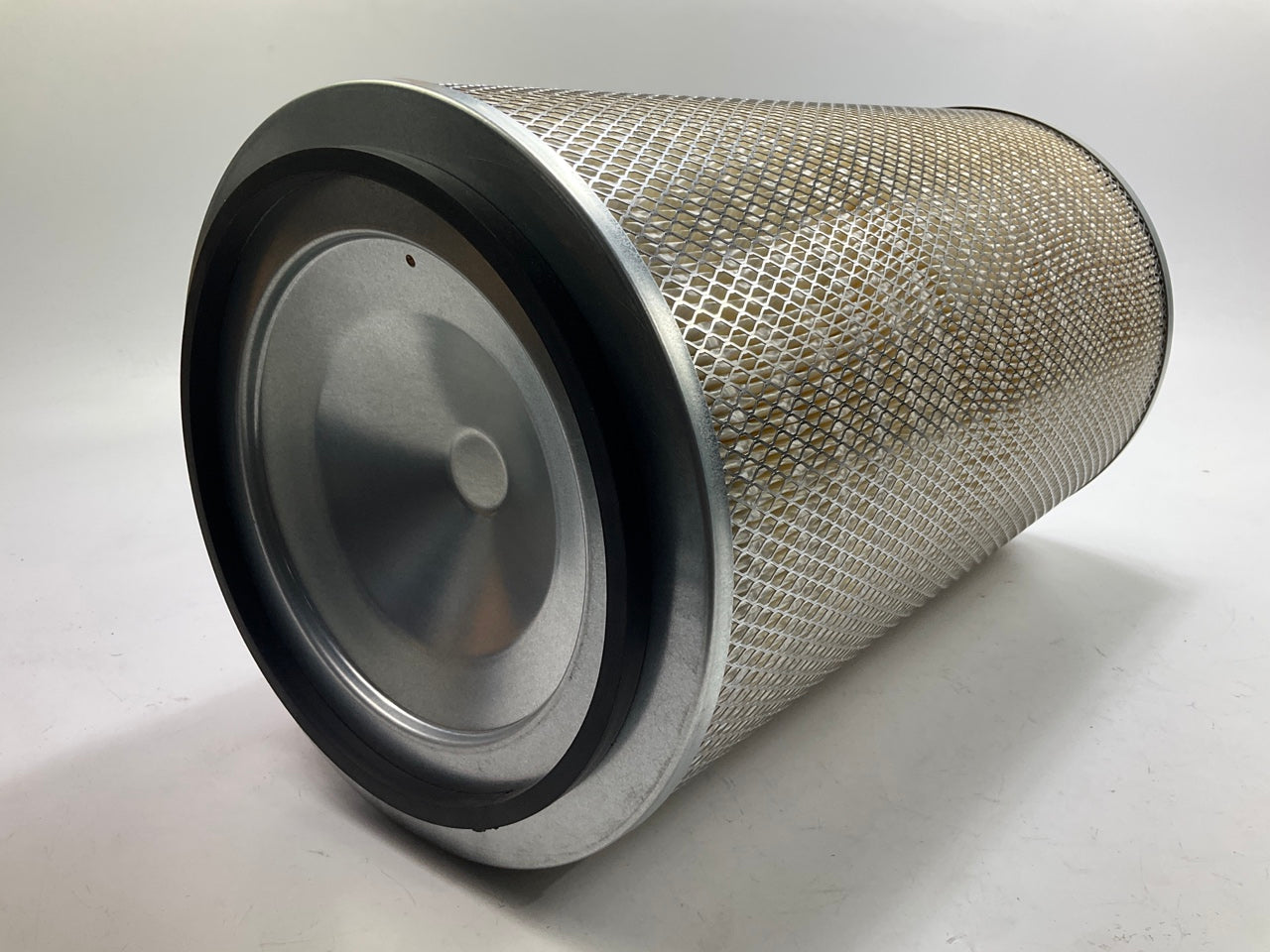 Carquest 87961 Air Filter Replaces: FA598 1669436C1 AF852 P116918 LL2317 42961