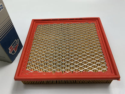 Carquest 88052 Engine Air Filter For 1993-1998 Lincoln Mark VIII