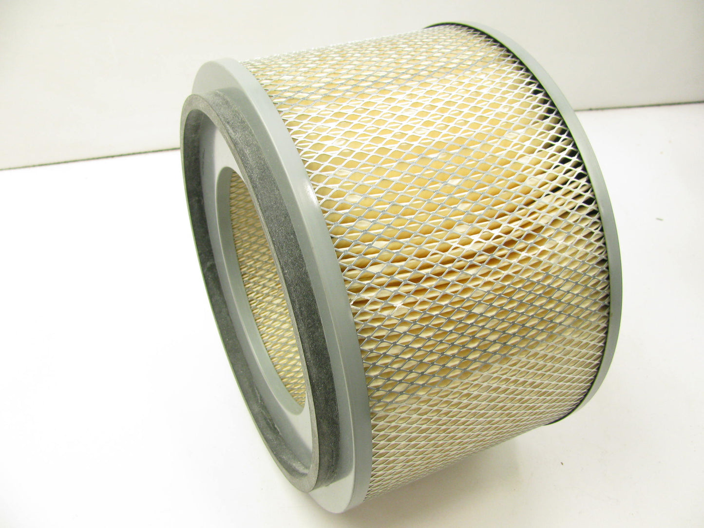 Carquest 88281 Engine Air Filter Replaces CA2577 46281 LAF558 AF665 88281 FA715