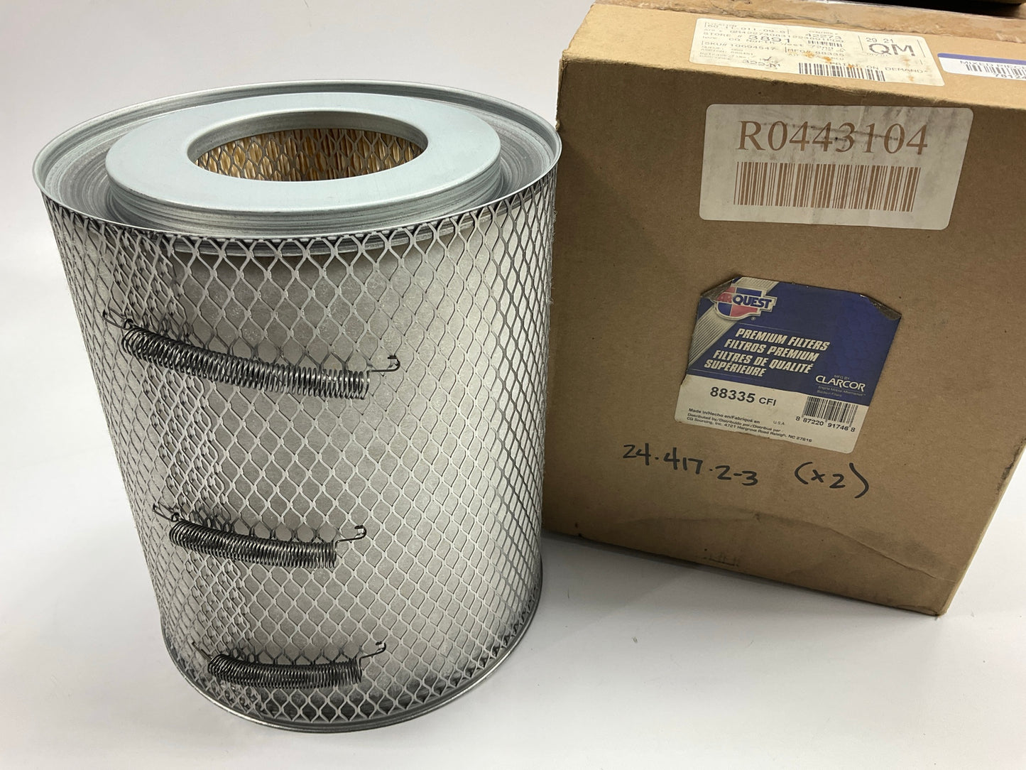 Carquest 88335 Air Filter - Replaces 633075, AF1893, P015837, PA1700, 633-075