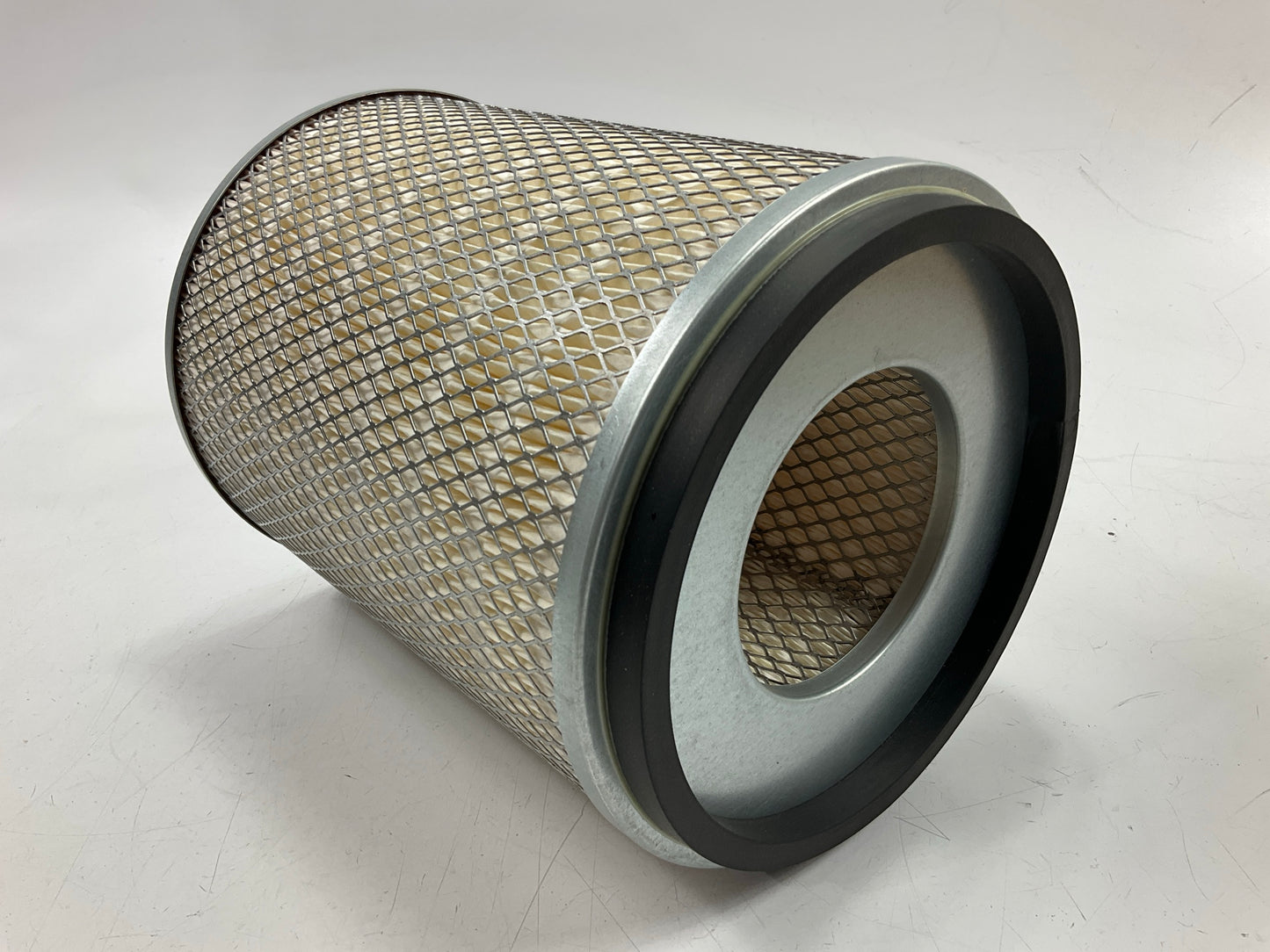 Carquest 88342 Heavy Duty Air Filter Replaces 46342 PA2594 P270334 3I0956 PA2594