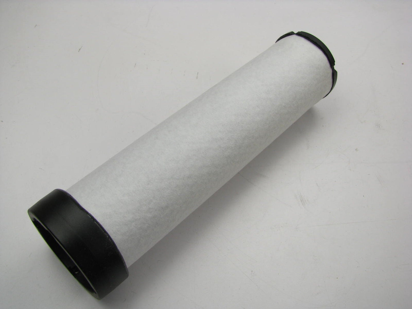 Carquest 88569 Air Filter Replaces 46569 A65351 AT171854 AF25592