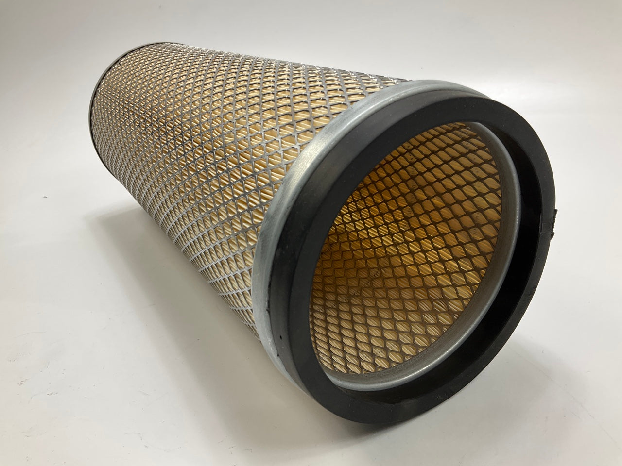 Carquest 88661 Air Filter - Replaces CA7704SY, PA3656, P775510, 46661, 1930606