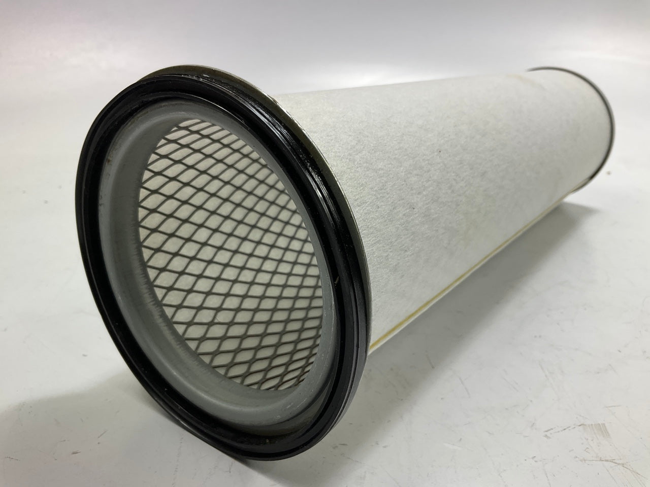 Carquest 88681 Air Filter - Replaces 46681, PA1998, P120484, CA2582SY 1041911M91