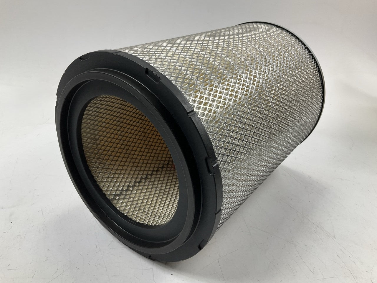 Carquest 88698 Air Filter Replaces 46698, 1201733H1, CA2546, PA2945, P772523
