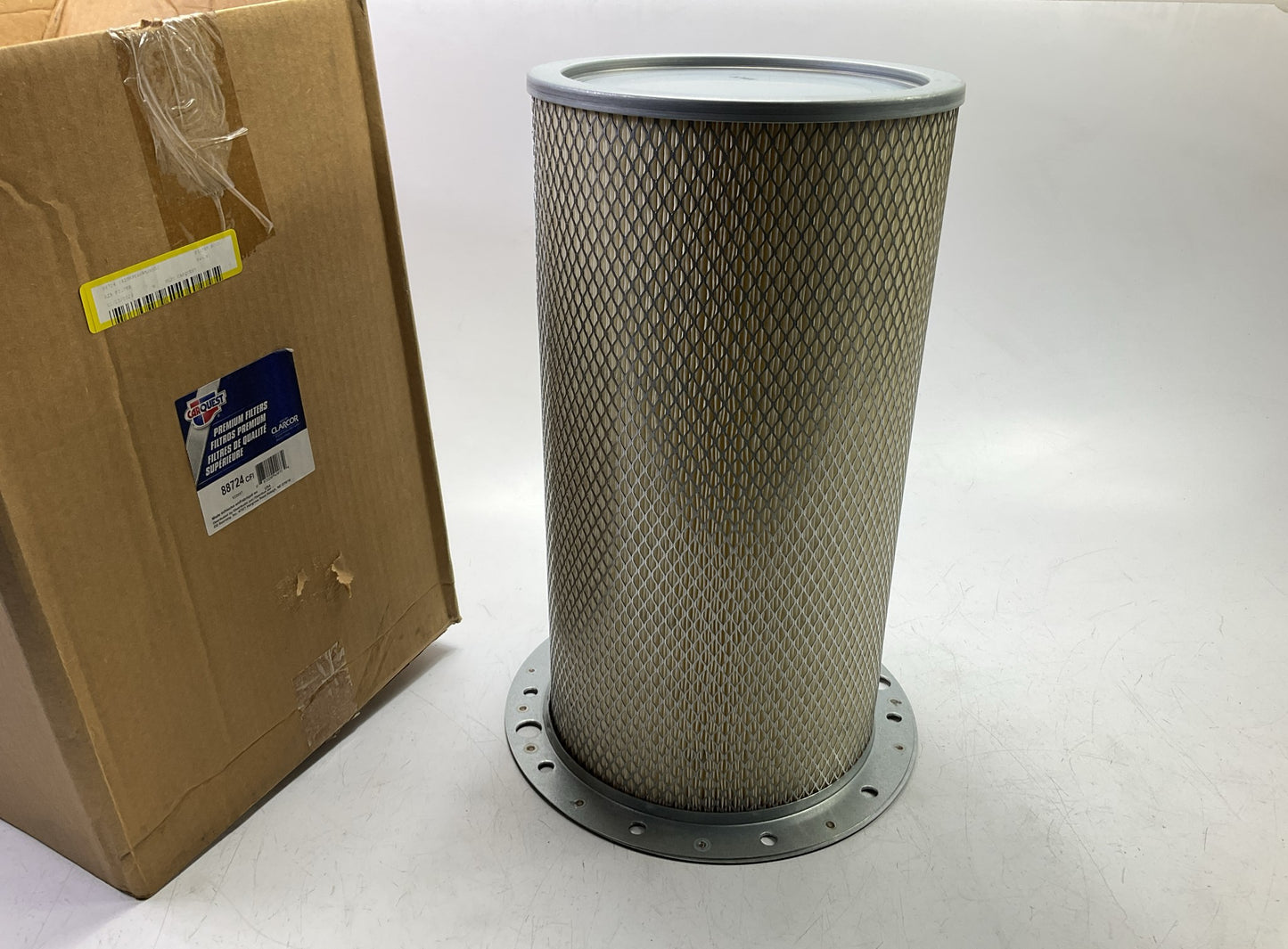 Carquest 88724 Air Filter - Replaces PA2782, 7W9567, DGB16070, CA6927SY, WGA631S
