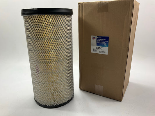Carquest 88747 Air Filter Replacement For CAT 106-3973, Wix 46747, A76064