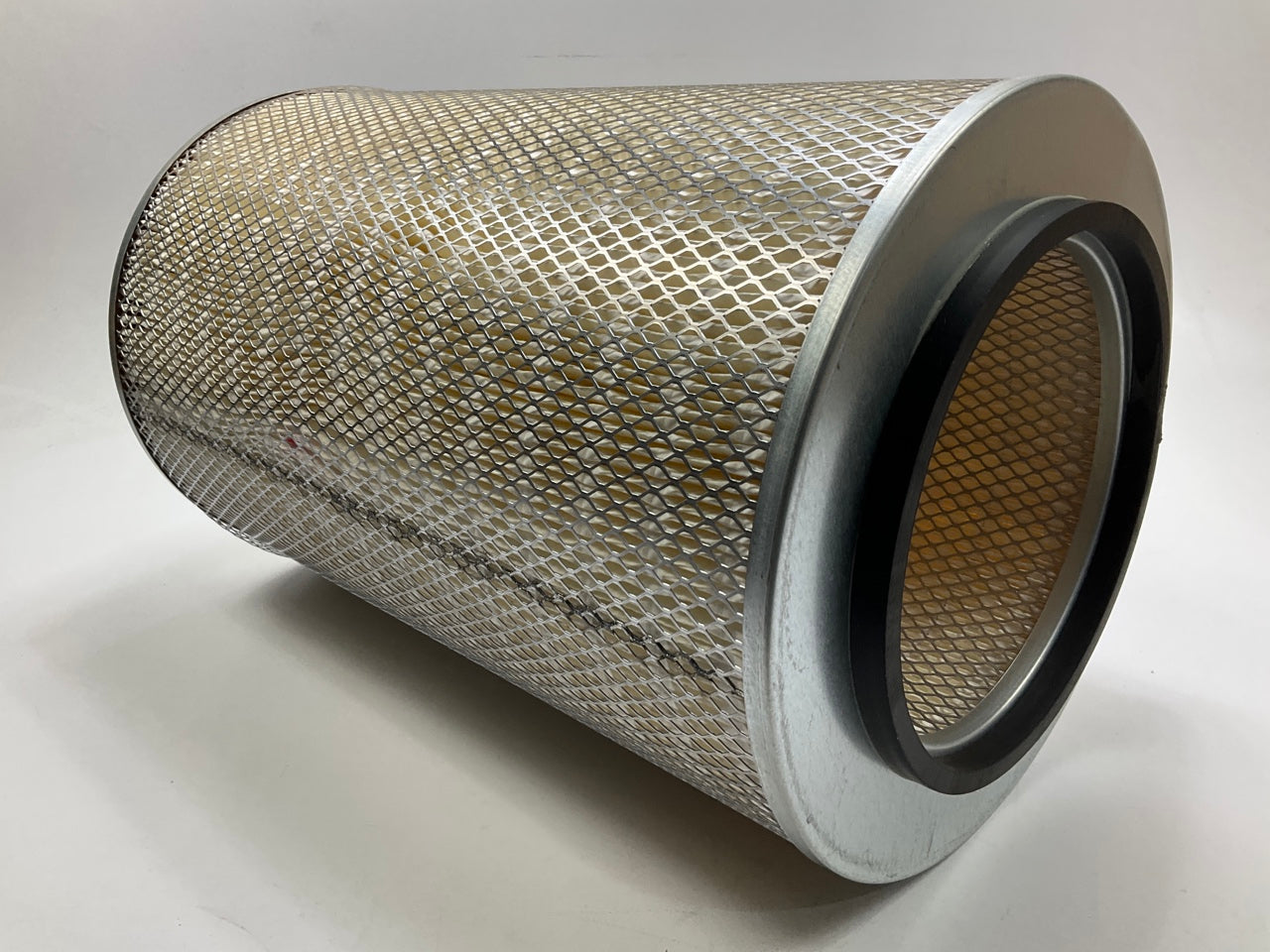 Carquest 88774 Air Filter Replaces CA2555 46774 A74684 LAF5888 AF686 AF4801