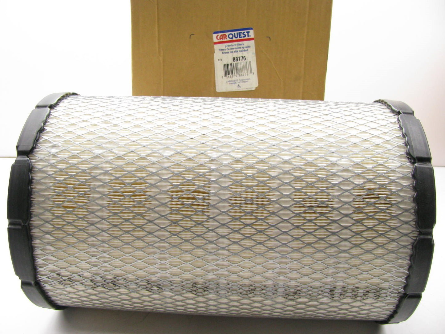 Carquest 88776 Air Filter Replaces: 46776 A65079 LAF5761 AF25414 P821938 RS3538
