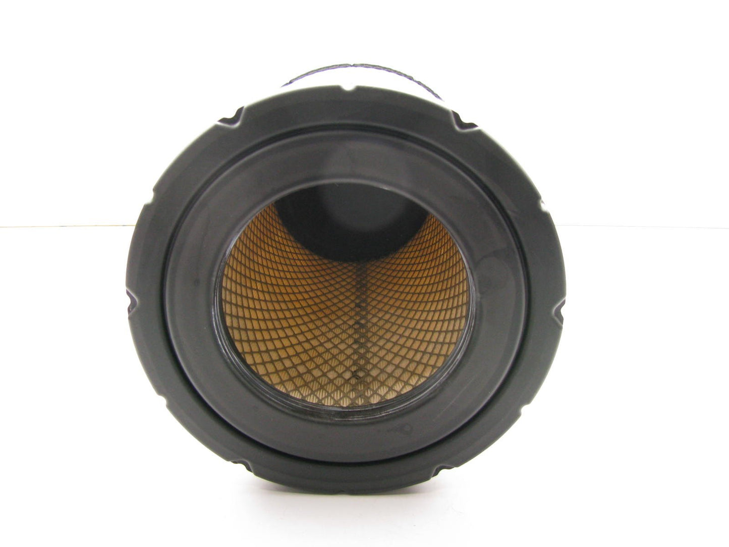 Carquest 88776 Air Filter Replaces: 46776 A65079 LAF5761 AF25414 P821938 RS3538