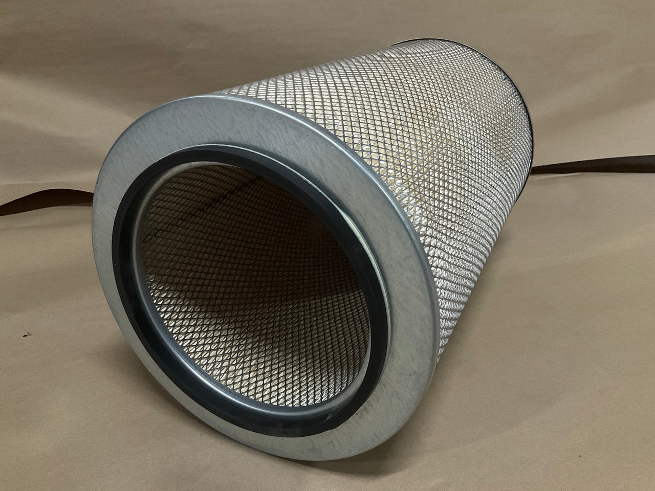 Carquest 88820 Heavy Duty Air Filter Replaces 46820 A74995 PA1975 CA6523 AF1849M