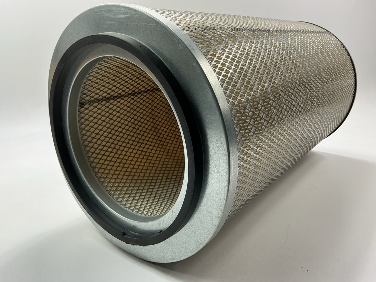 Carquest 88846 Air Filter Replaces 46846, PA2580, P128781, AF1901M, LAF22109