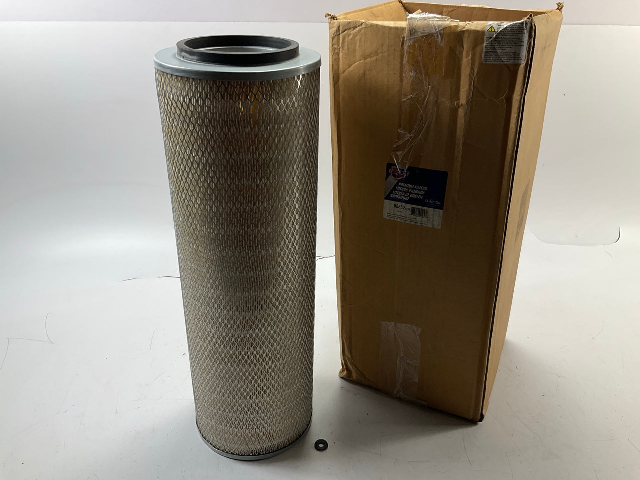 Carquest 88852 Air Filter - Replaces Volvo 475975, 475975-1, 4759759, 46852