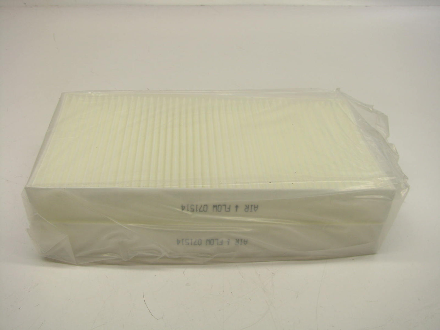 Carquest 90018PT Cabin Air Filter Replaces: CF10135 24817 C15439 CF110 CAF1758