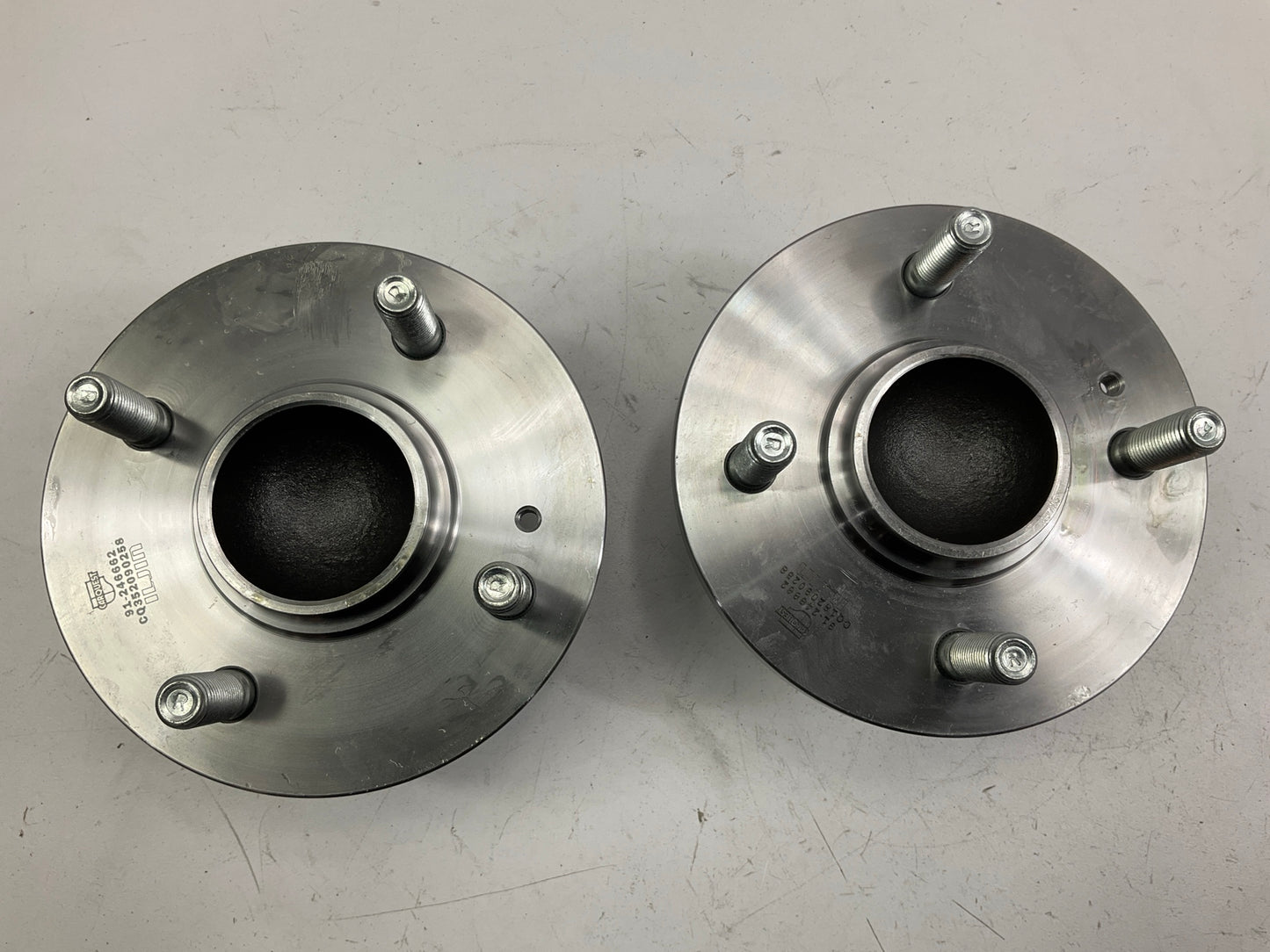 (2) Carquest 91-246662 Rear Wheel Hub Bearings For 07-11 Hyundai Accent W/O ABS