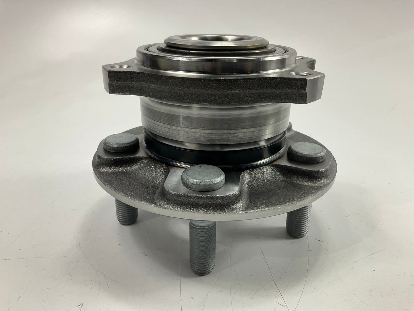 (2) Carquest 91-583306 Rear Wheel Bearing And Hub Assembly