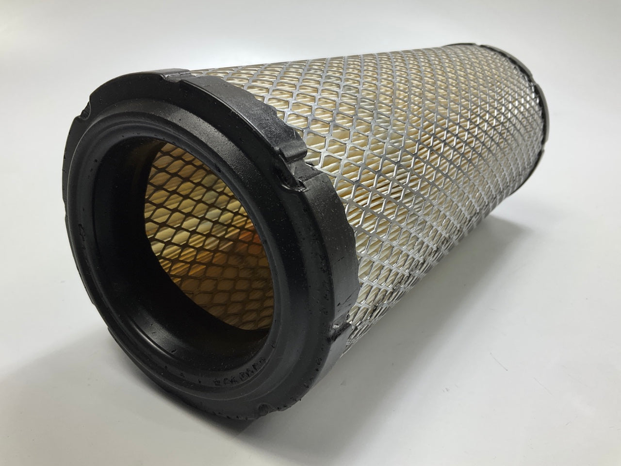 Carquest 93266 Air Filter - Replaces 6666333, 133720A1, 134-8726, 4290940