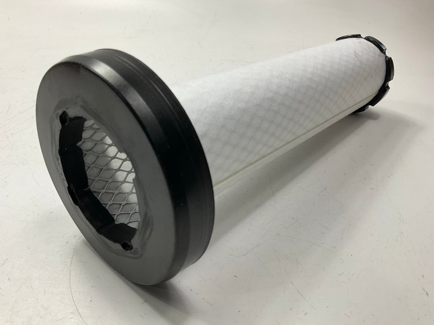 Carquest 93622 Air Filter - Replaces 49868, RS5746, AF25961, 9868, 871272N