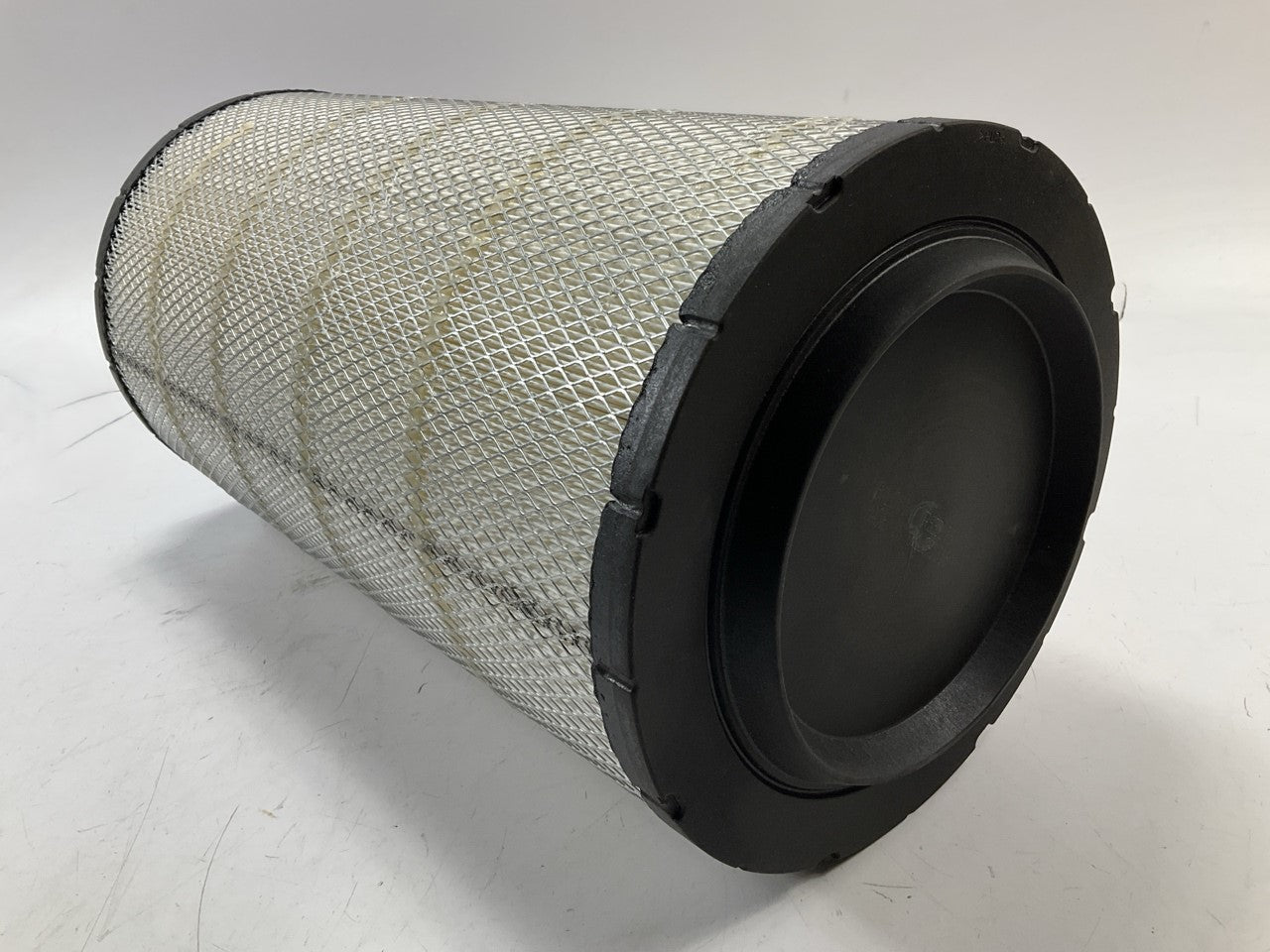 Carquest 93750 Engine Air Filter For Neoplan Cityliner, Skyliner, Tourliner