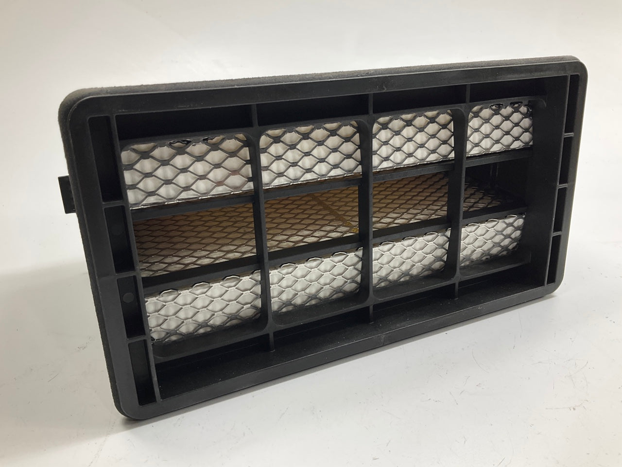 Carquest 93761 Air Filter Replaces AF2537, PA31010, 7010030, 7286652, SA16782