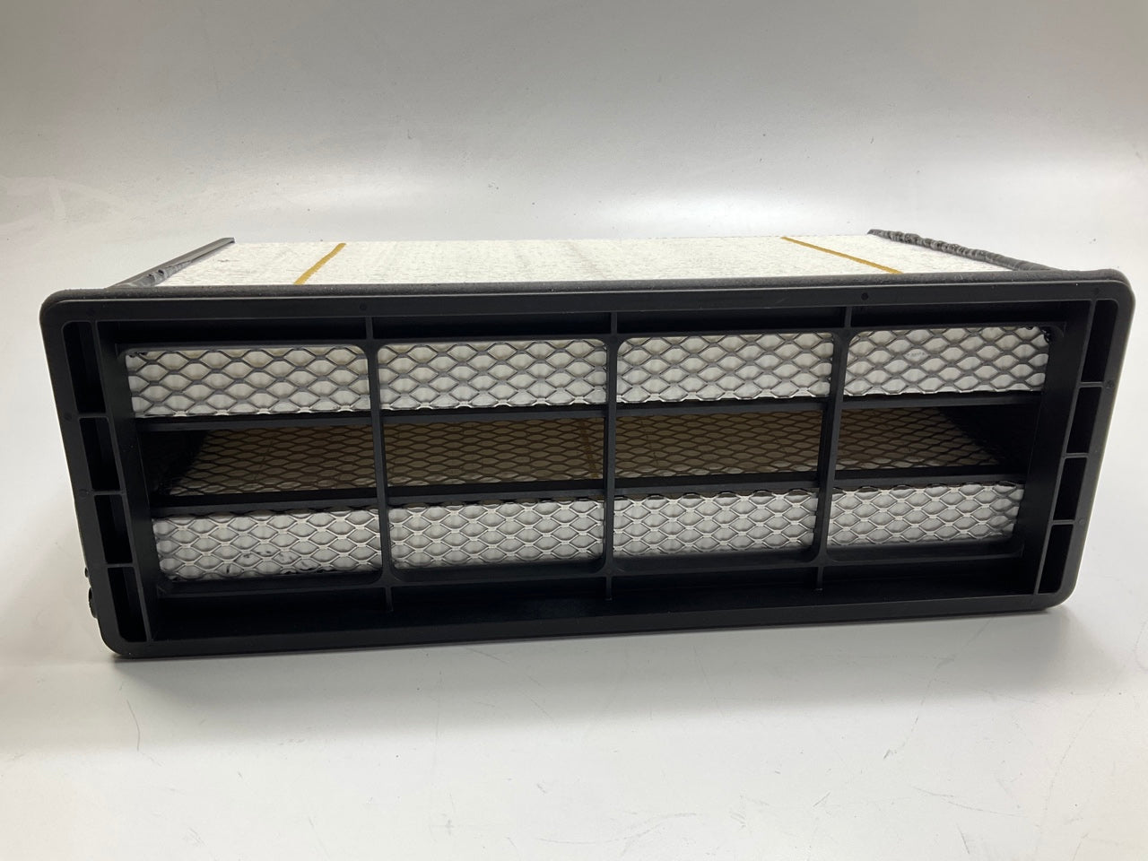 Carquest 93768 Engine Air Filter Replaces WA10705, PA31012; 5261248; FA1917